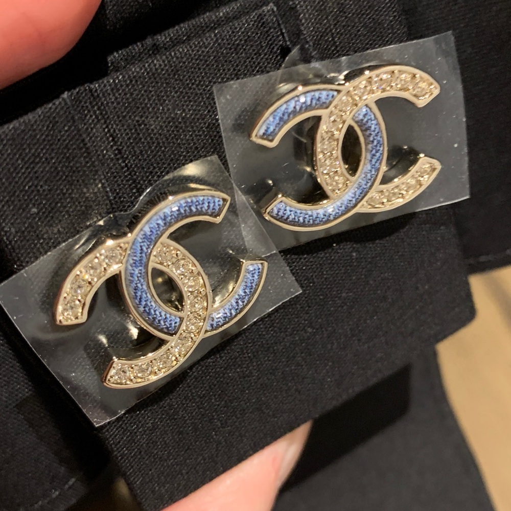 Absolutely stunning authentic brand new Chanel studs blue /crystals cc earrings